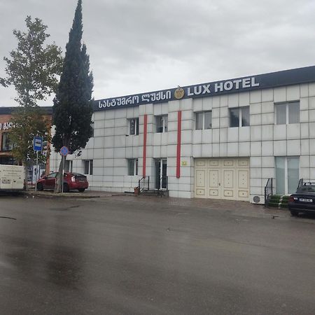 Hotel Lux Tbilisi Esterno foto